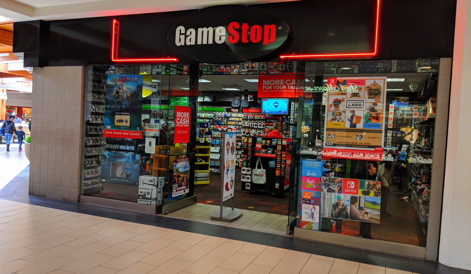 GameStop Eyes eBay Acquisition in Potential $100B Power Play